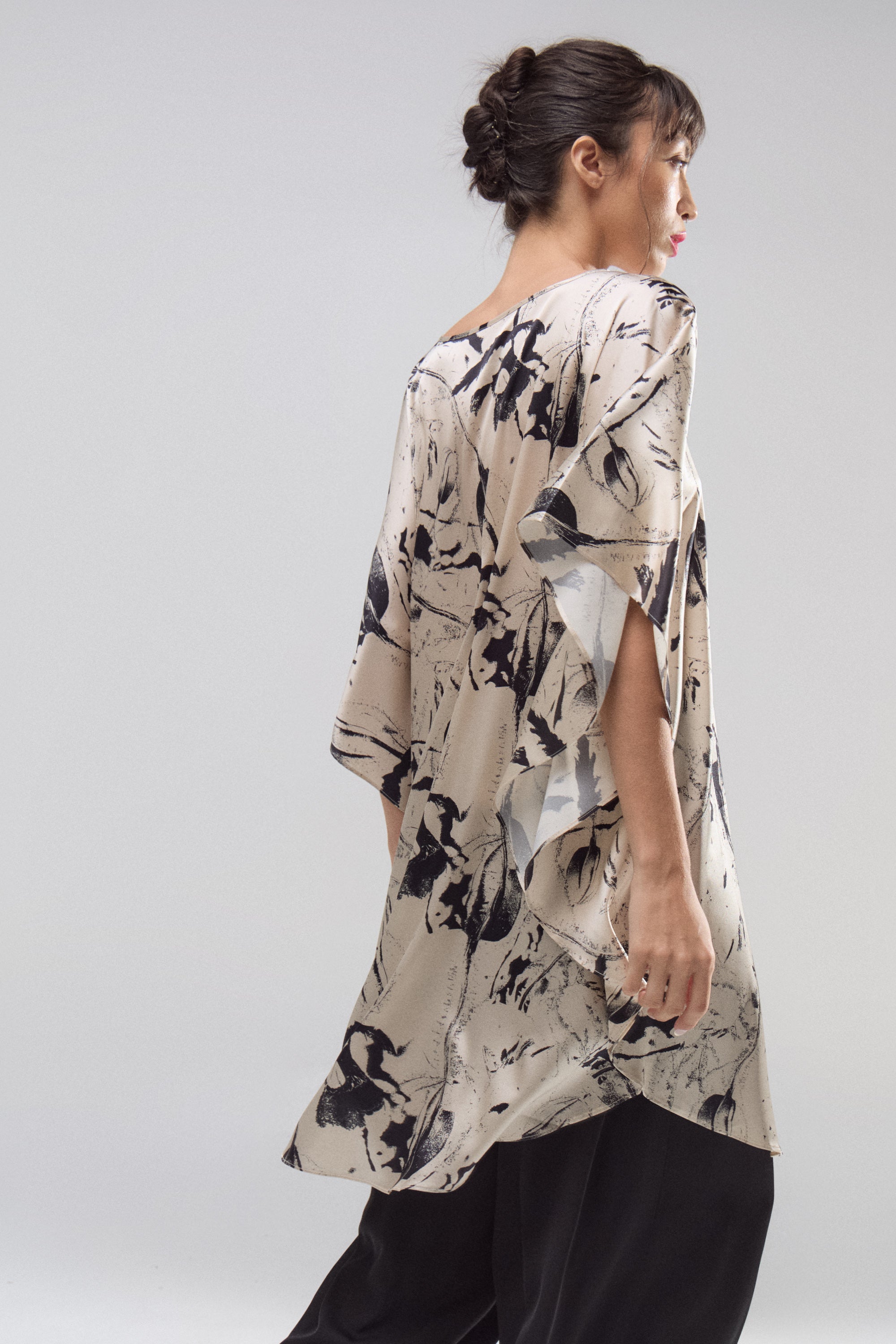 Túnica Marfil de Seda Natural Estampada
