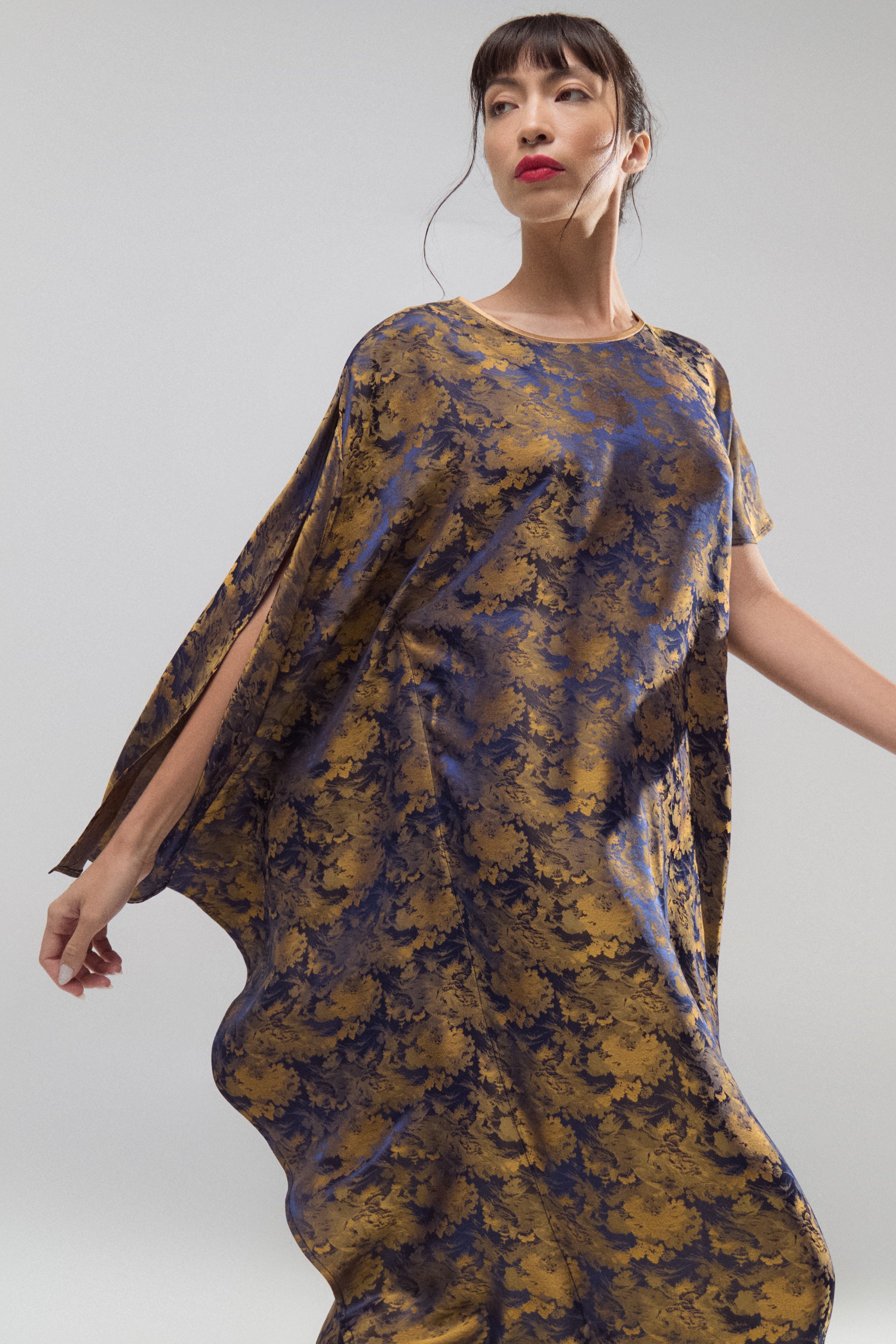 Túnica Aurea de Jacquard en Seda Natural
