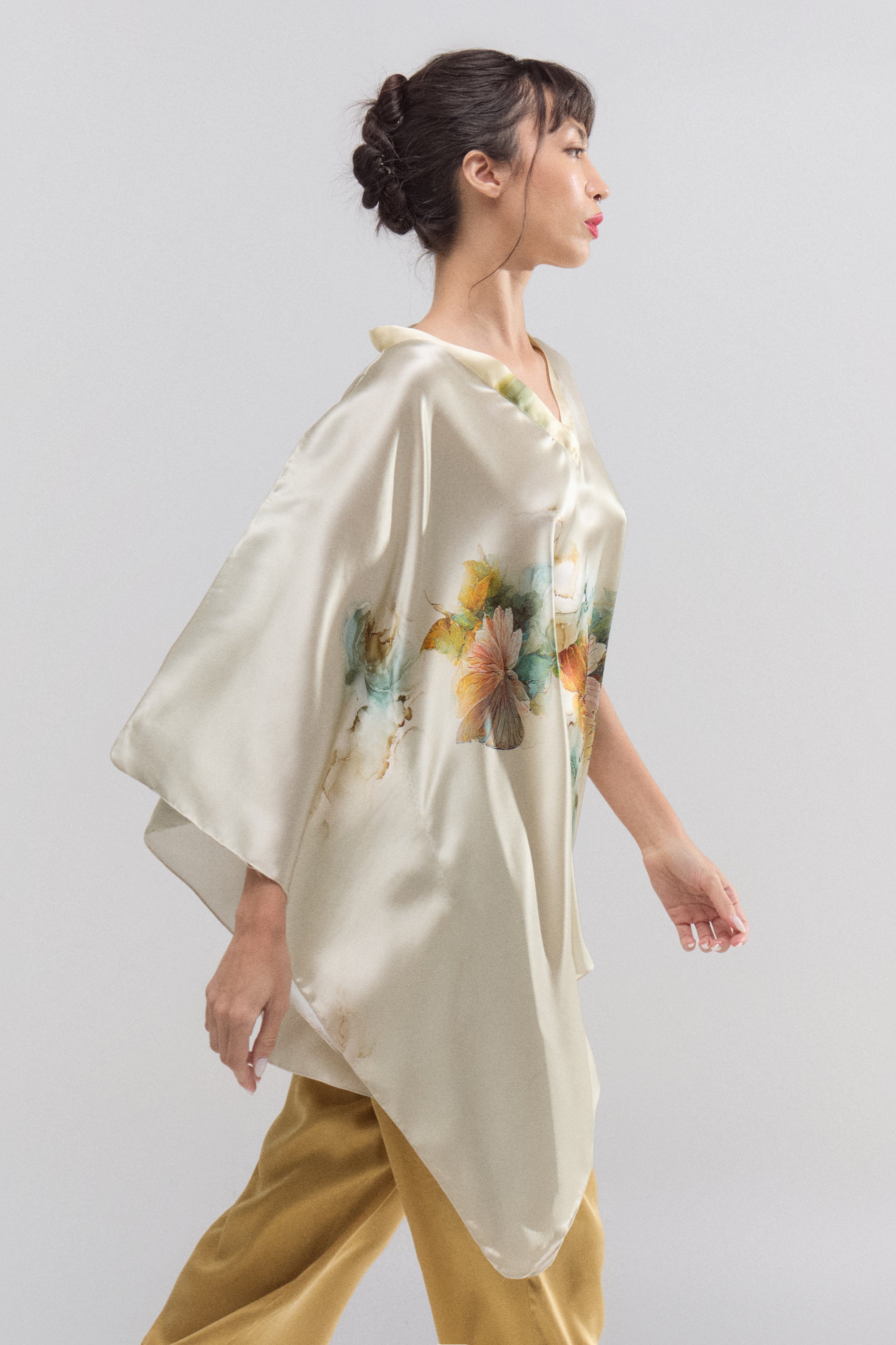 Blusa Magnolia de Seda Estampada