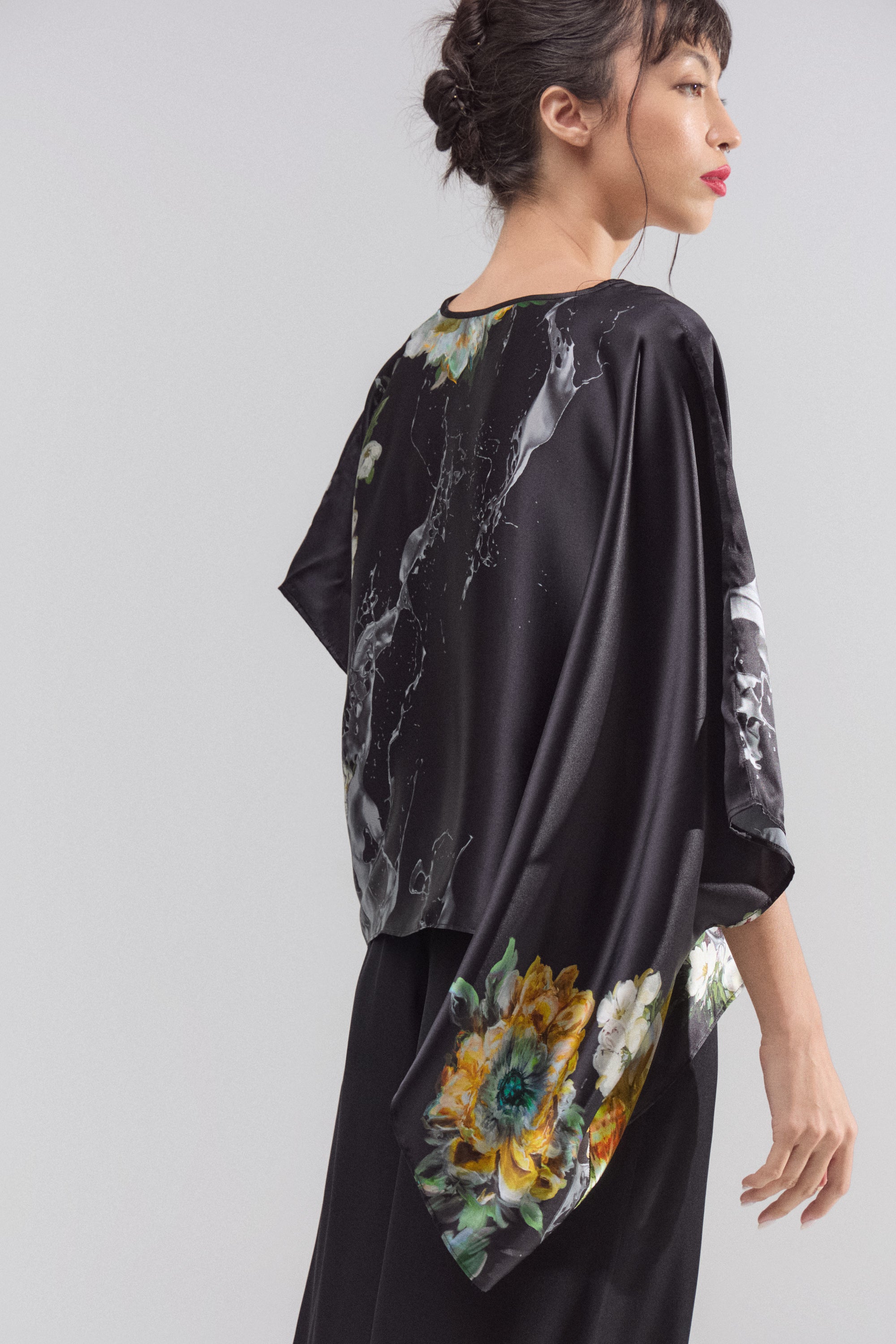 Blusa Jardín de Medianoche