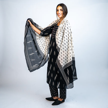 SET KURTA ESTAMPADA CON PANTALON Y DUPATA