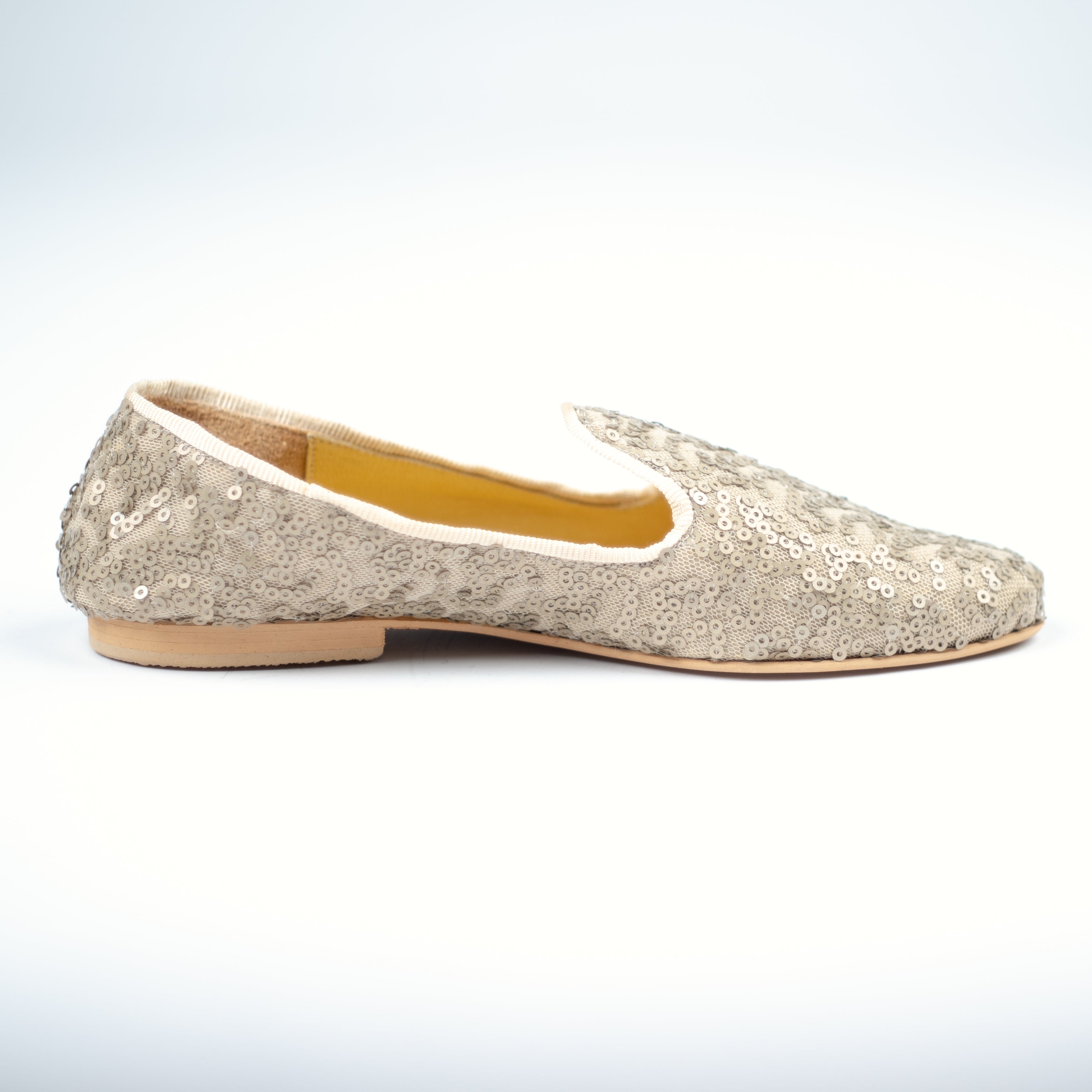 SLIPPERS DE ORGANZA NUDE CON LENTEJUELAS