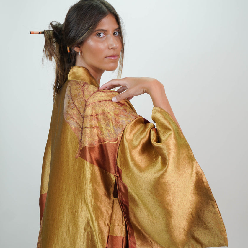 Kimono de Seda Natural – Exclusividad y Sofisticación