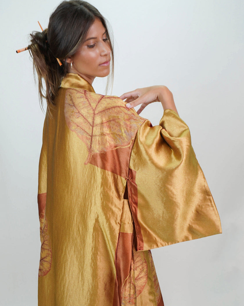 Kimono de Seda Natural – Exclusividad y Sofisticación