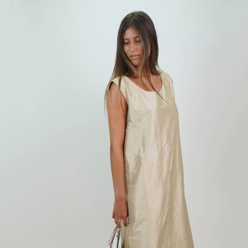Vestido en Shantung de Seda