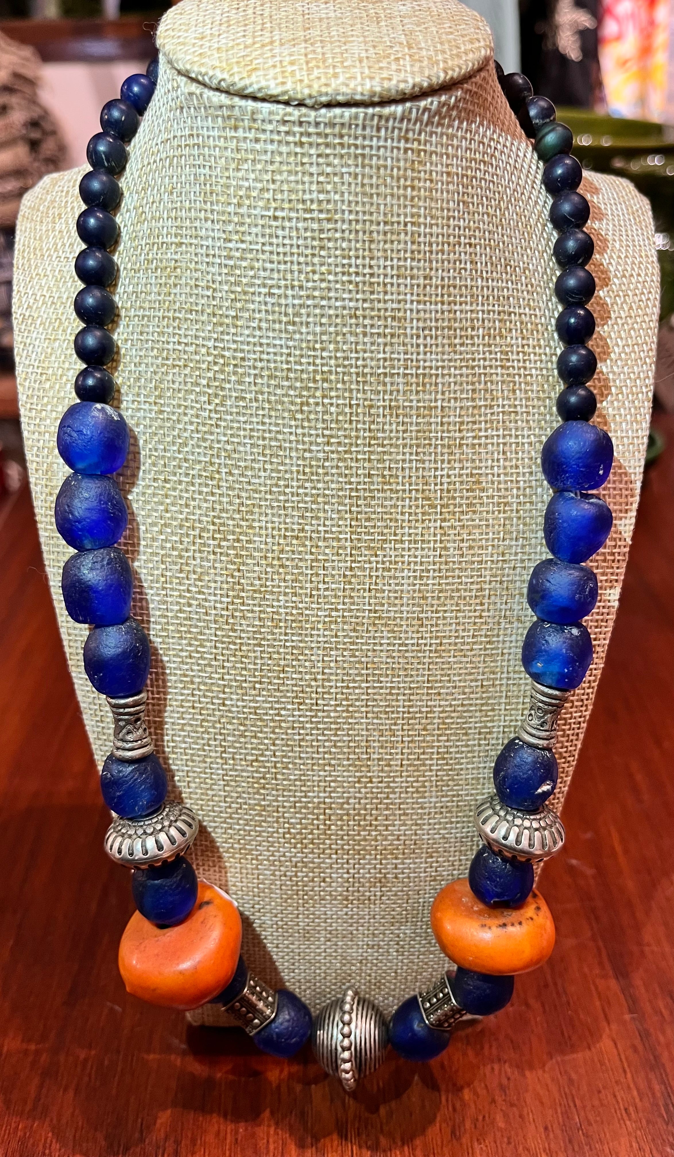 COLLAR MONA
